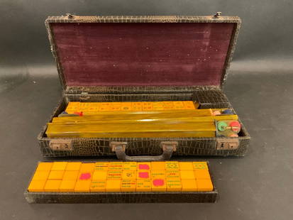 Vintage Mahjong Bakelite Set: Vintage Mahjong Bakelite Game Set. 144 Pieces plus 3 extra. As seen in photograph preview.Dimensions: 3&rdquo; x 20&rdquo; x 9&rdquo;