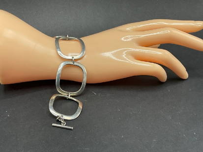 Vintage Georg Jensen Sterling Silver Bracelet: Vintage Georg Jensen Sterling Silver Bracelet.Made in Denmark. Dimensions: 7&rdquo; Total weight: 32.76 grams
