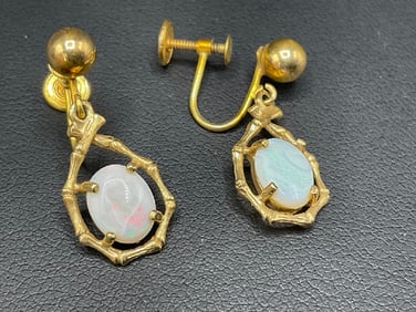 14K Yellow Gold Opal Screwback Earrings