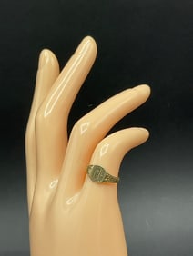 10K Yellow Gold Antique Signet Ring