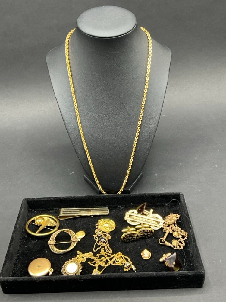 Estate Compiled Vintage Gold Filled and Gold Tone Jewelry Lot: Estate Compiled Gold Tone and Gold Filled Jewelry. Total weight: 107 grams.