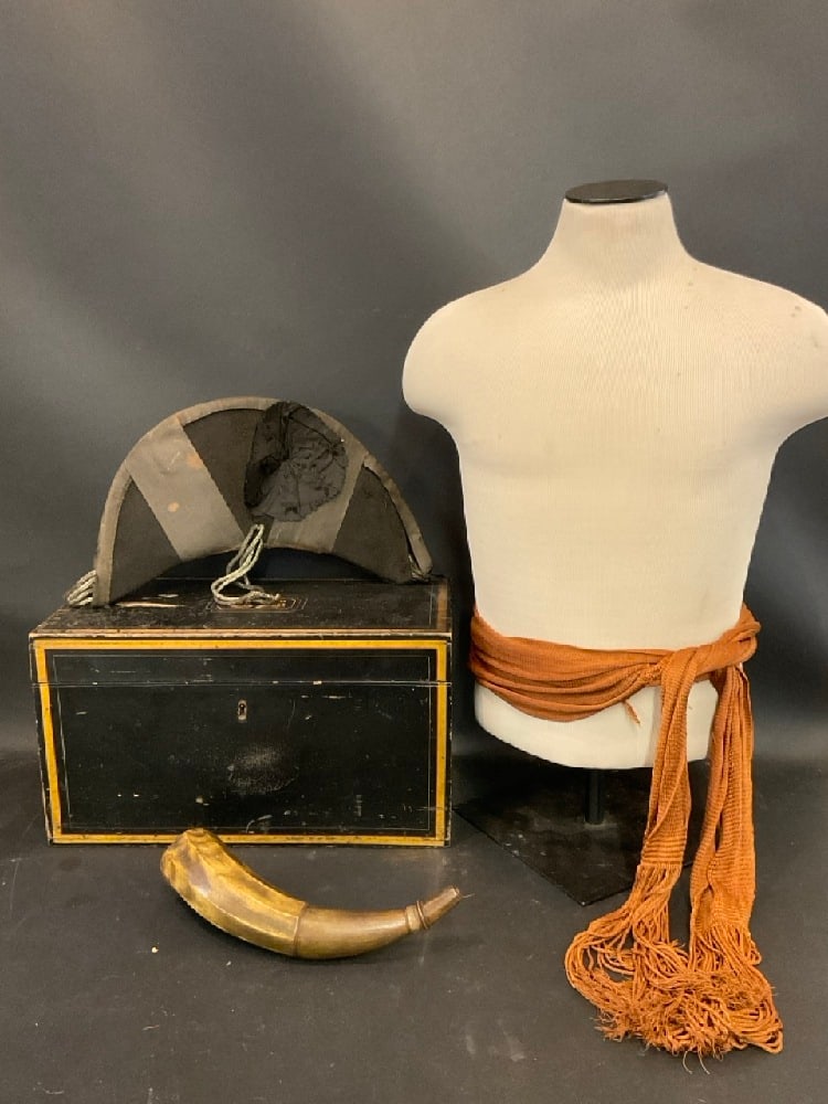 Colonel Farrington Barcolow (1771-1851) N.J. Early 19th Century Trunk,Sash etc..: Colonel Farrington Barcolow (1771-1851) Personal Effects. A sash, hat, powder horn and trunk with initials CB. Colonel Barcolow escorted Marquis de Lafayette (Revolutionary War) in NJ during his farew
