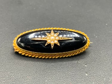 14K Oval Seed Pearl Onyx Pin