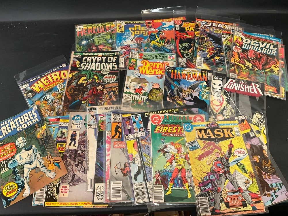 Twenty-Five (25) Vintage Comic Books, Estate Found (1 of 6)