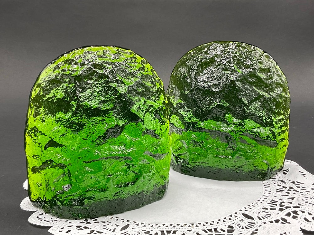 Vintage Blenko Emerald Green Glass Bookends (1 of 3)