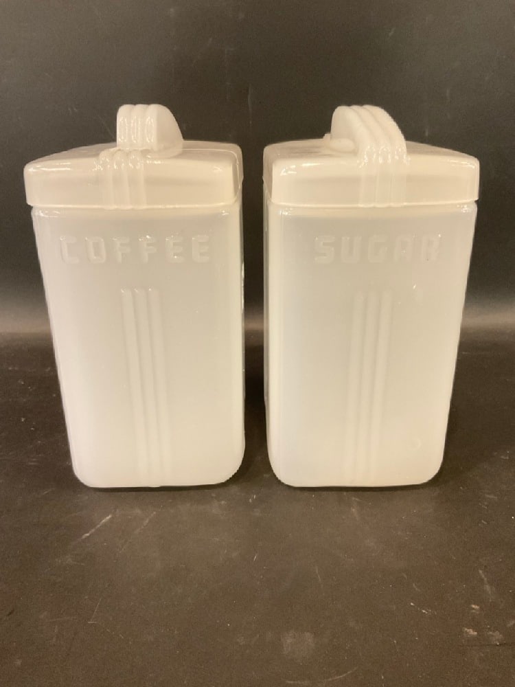 1940’s Clambroth Glass Coffee & Sugar Canisters: 1940’s Clambroth Glass Coffee & Sugar Canisters.Dimensions: 7 1/2” x 3 1/2” x 5”