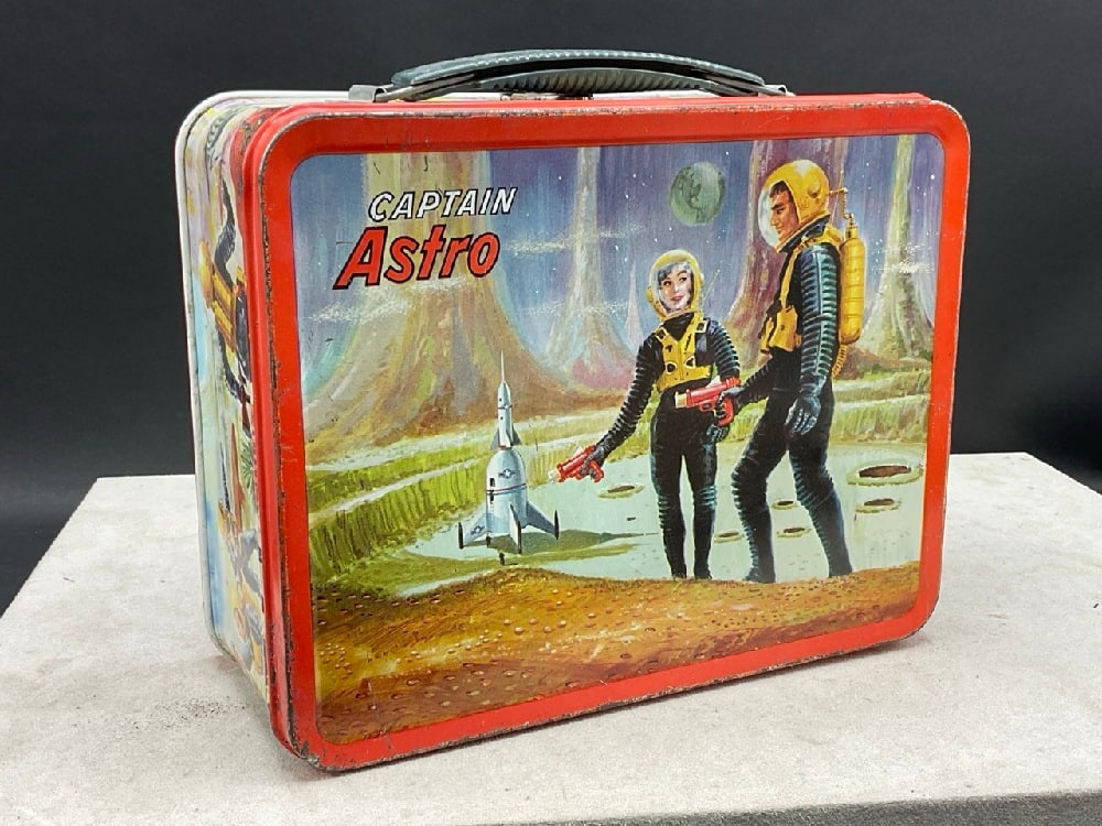Captain Astro Lunchbox (1 of 6)
