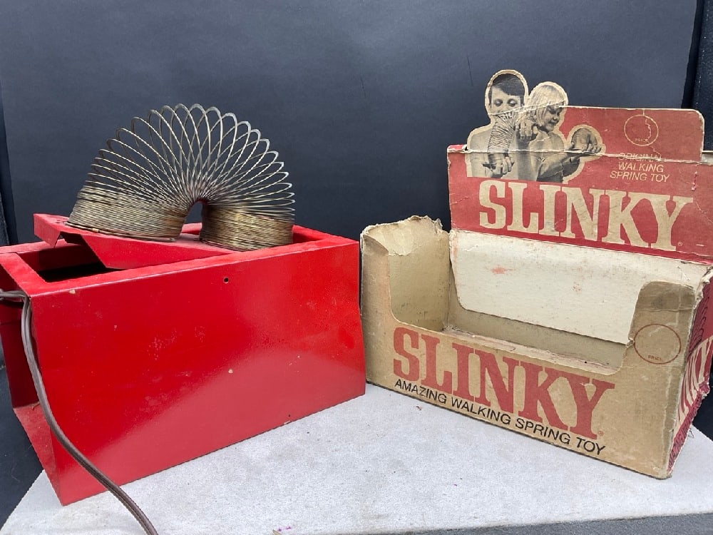 Rare Slinky Store Display and Box (1 of 6)