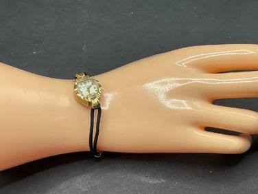 Sheffield 14K Gold Lady’s Wristwatch