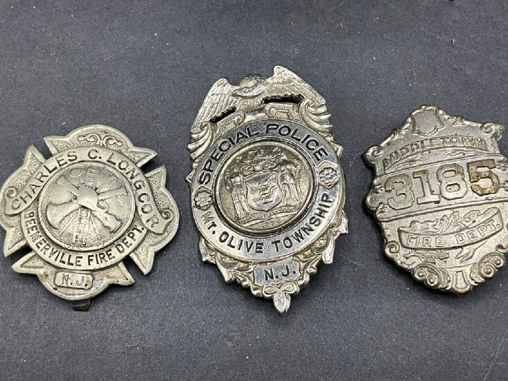 Three (3) Vintage Obsolete Fire and Police Badges (1 of 5)