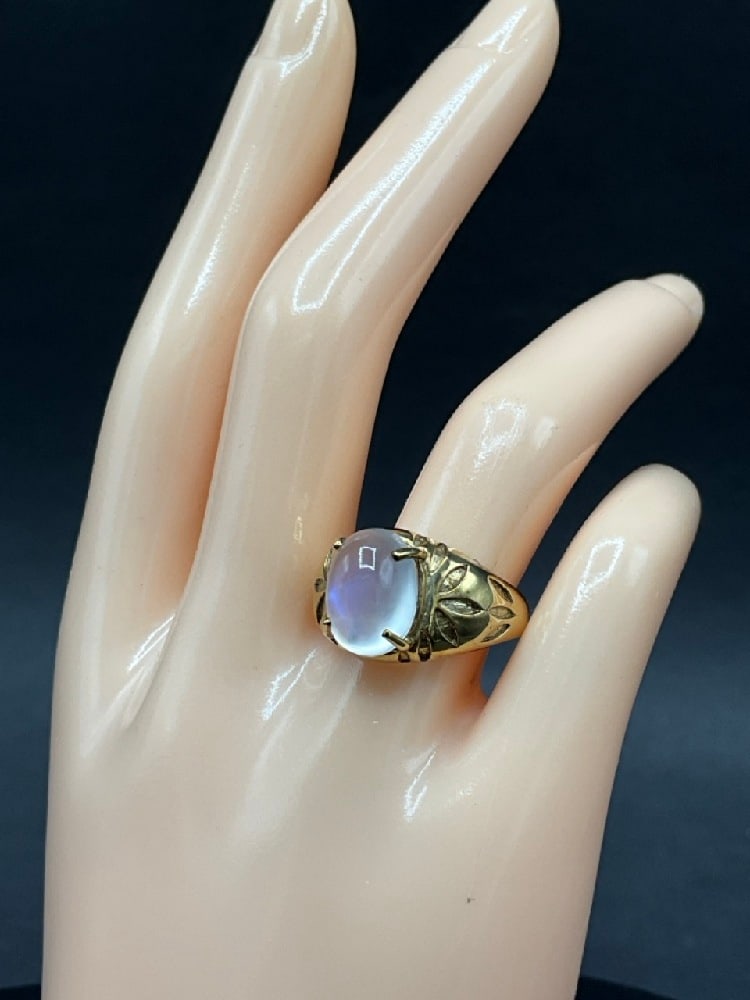 Antique English 9ct Yellow Gold Moonstone Ring (1 of 6)