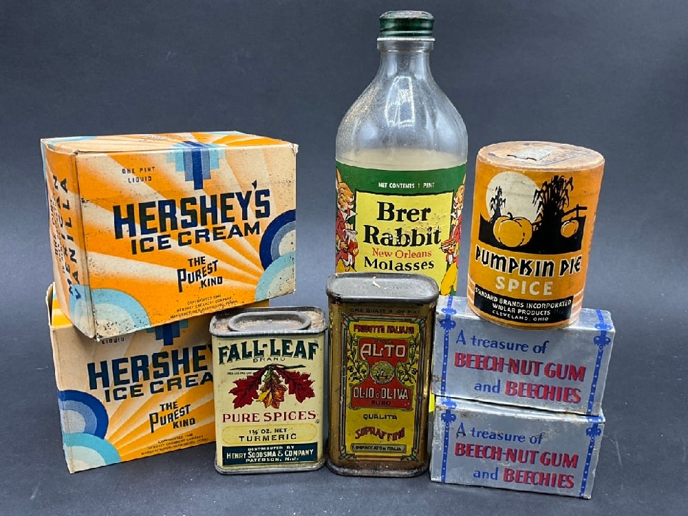 Vintage Baking Tins, Hershey Boxes Etc. (1 of 4)