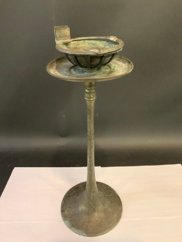 Tiffany Studios  #1651 Bronze Artichoke Base Smoke Stand (1 of 7)