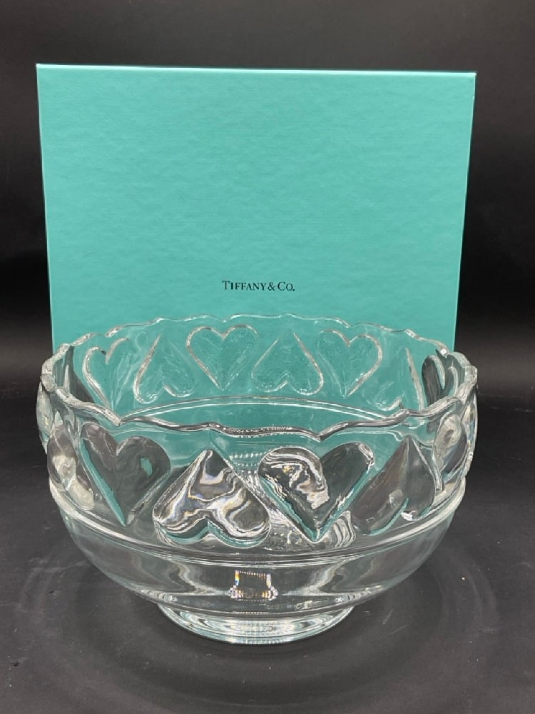 Tiffany &Co. Heart Pattern Crystal Bowl (1 of 4)