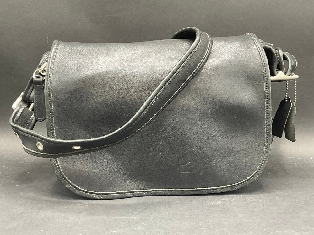 Vintage Coach Patricia Legacy Black Leather Handbag: Coach Patricia Legacy Black Leather Handbag. No. GOD-9951. Dimensions:11” L x 8” H x 3” D, Strap Length 41” Overall Good Condition, Please See Photographs Preview