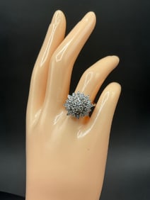 Estate Lady's 14K White Gold Diamond Cluster Ring