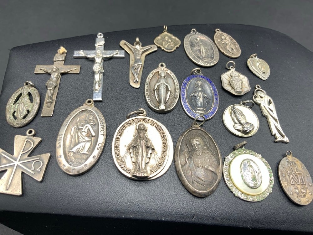 Large Group of Sterling Silver Religious Pendants (1 of 6)