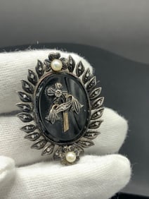 Antique Victorian Period Mourning Brooch/Pin