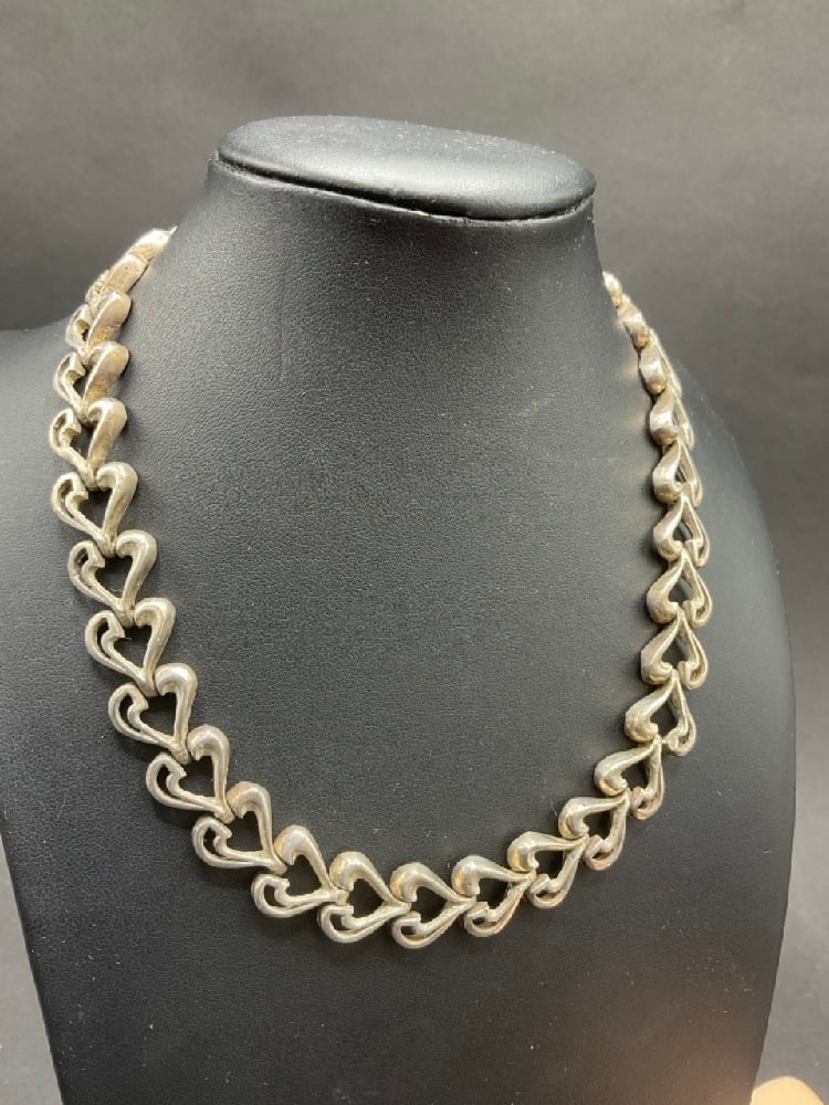 16?? Solid Sterling Silver Heart Necklace (1 of 4)