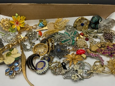 Large Group of Vintage Costume Jewelry Brooches/Pins - Trifari, Coro, B.S.K, PIM, Original by