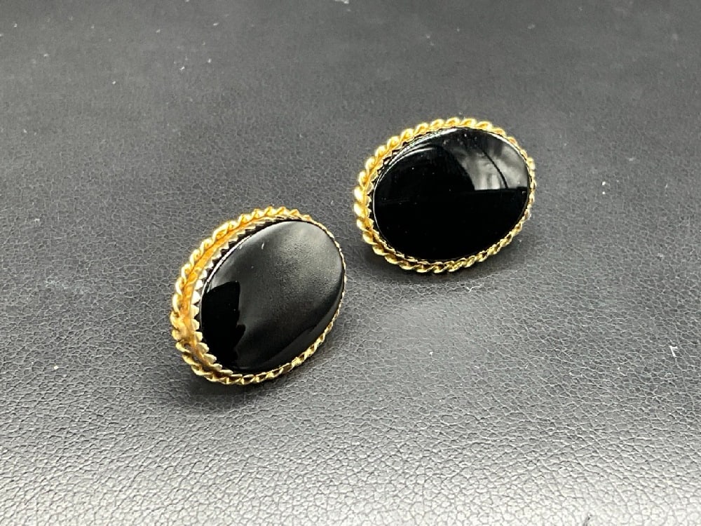 14K Pierced Onyx Earrings (1 of 4)