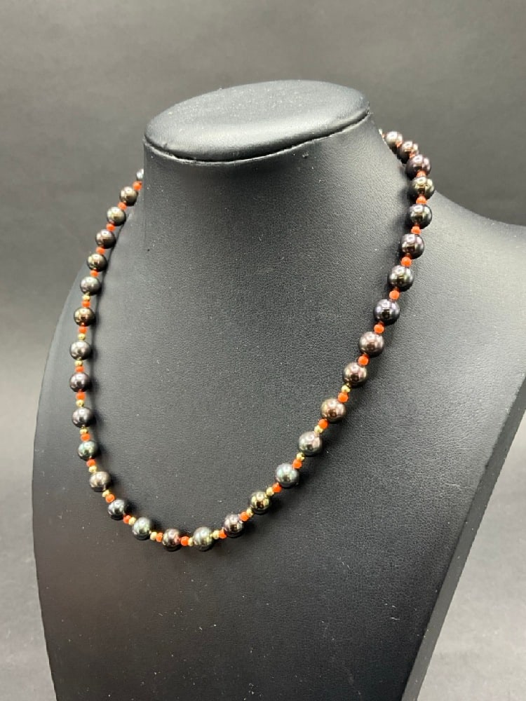 14K Gold Coral and Tahitian Pearl Necklace: 14K Gold Coral and Tahitian Pearl Necklace.Total weight: 17.9 grams.