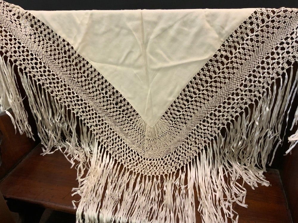 Ivory Piano Shawl (1 of 3)