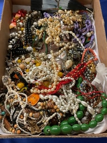 Costume Jewelry  Tray Lot