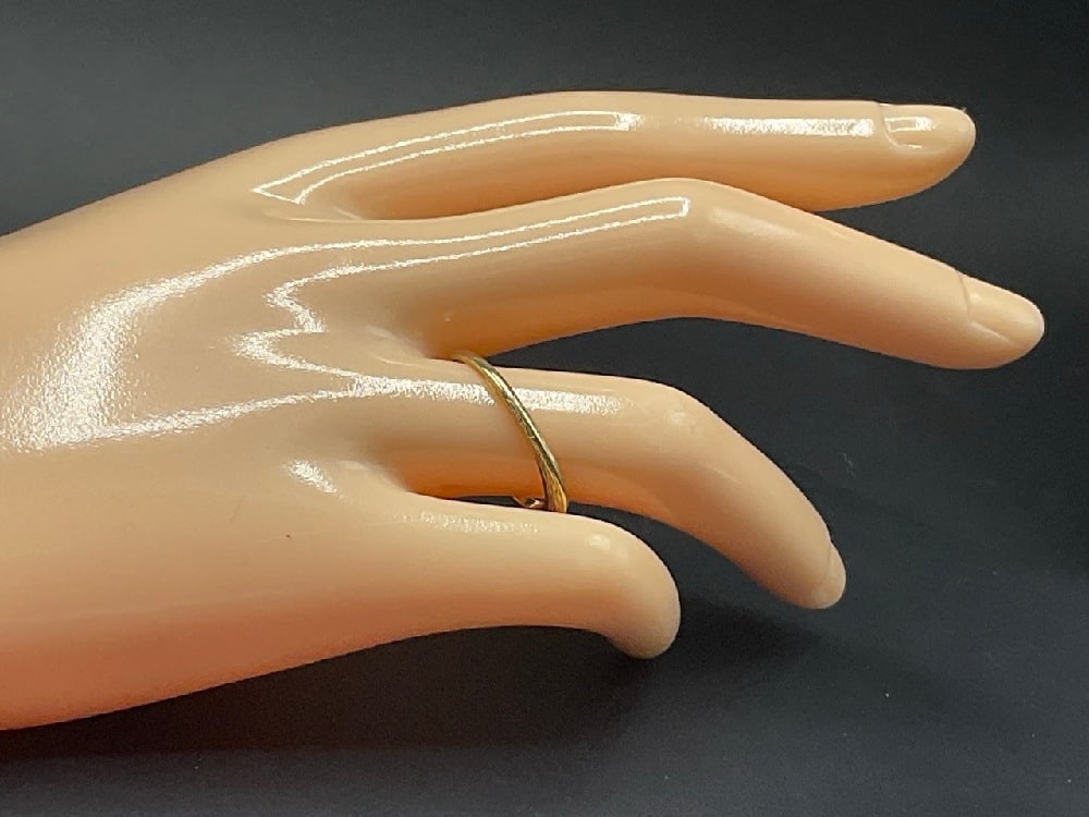 14K Yellow Gold Lady’s Wedding Band Ring (1 of 4)