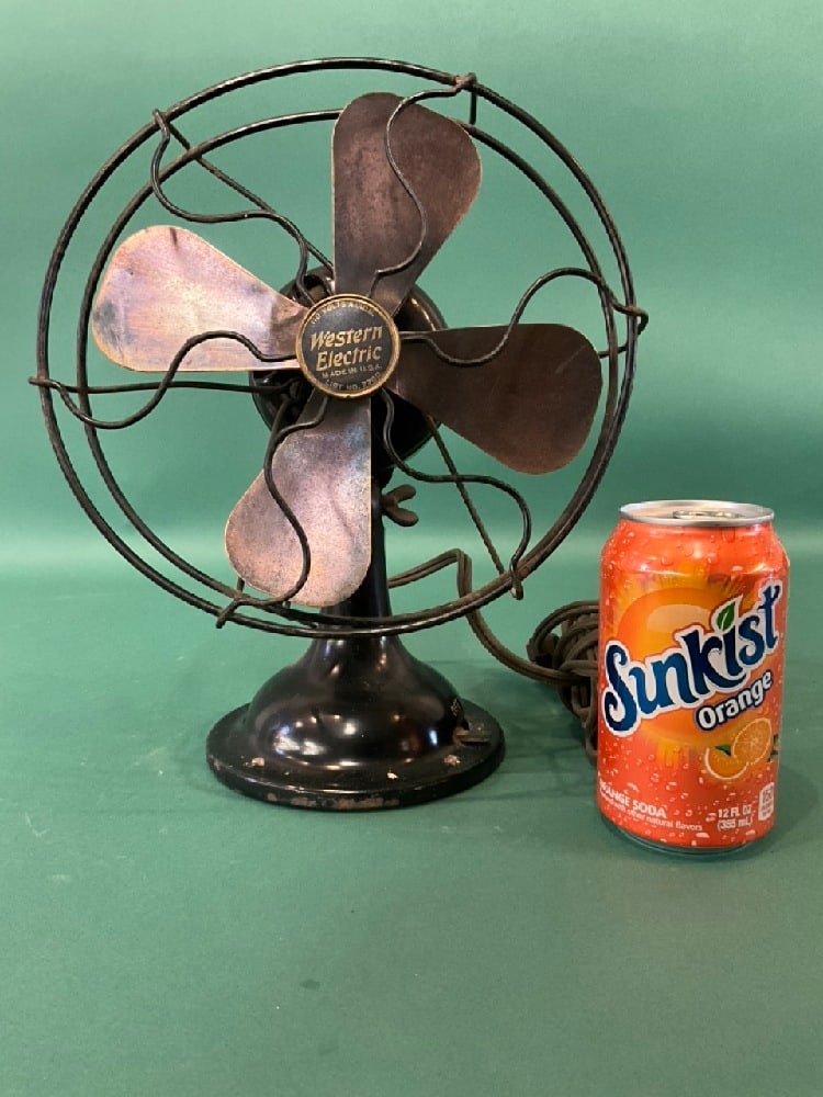 Western Electric 7700 AC-DC Brass Blade Fan (1 of 4)