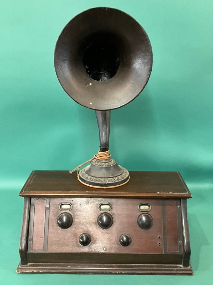 Chelsea Super 5 Battery Radio with Horn Speaker Circa 1927 (1 of 7)