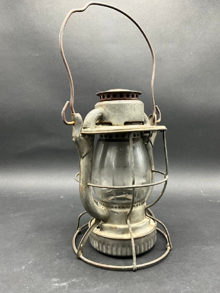 Dietz Vesta New York Central Station Railroad Lantern (1 of 5)