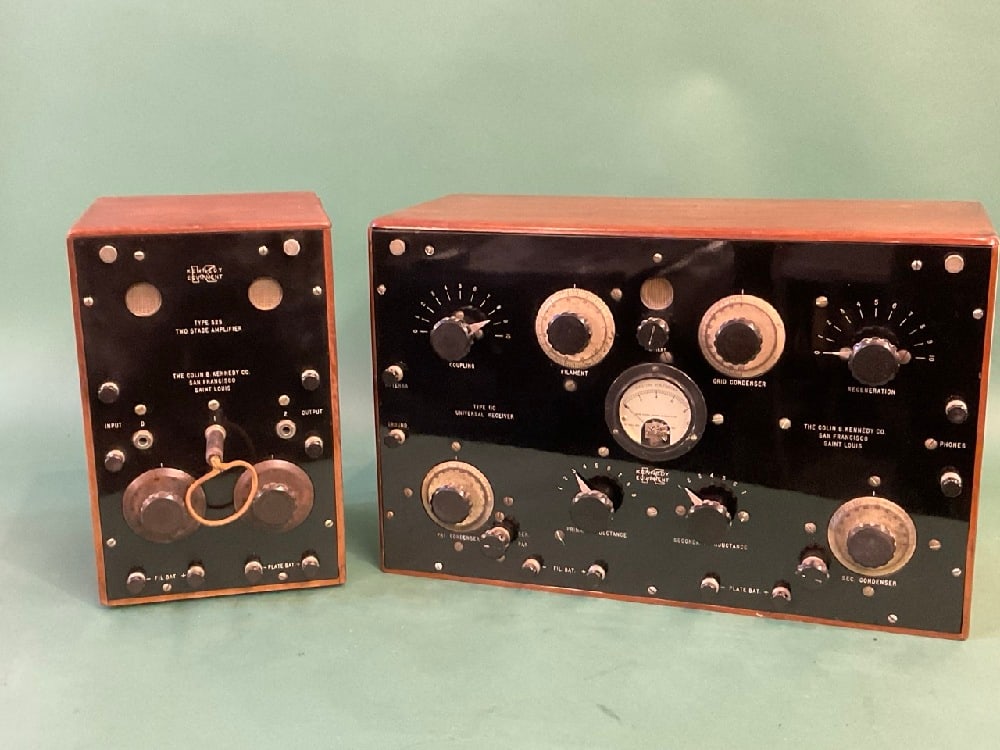 Colin B. Kennedy Radio Receiver and Matching 525 Amplifier c. 1922 Clean and Complete Untested! (1 of 4)