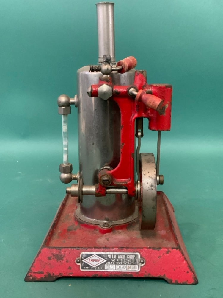 Empire B31 Vertical Toy Steam Engine (1 of 6)