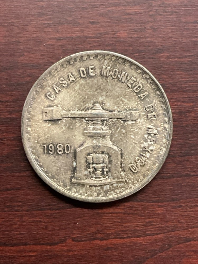 1980 Mexico 1 Onza Silver Coin (1 of 2)
