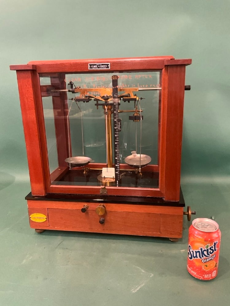 Emer and Amend Apothecary Scale / Brass and Mahogany Wood (1 of 5)