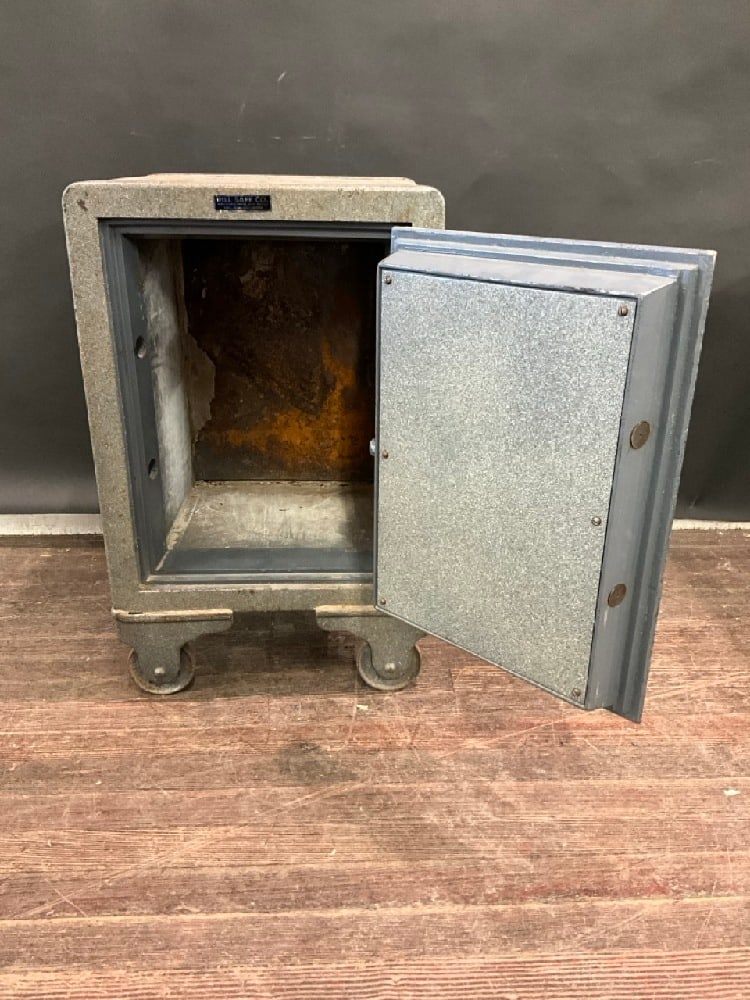 Dill Security Safe Co w/ Combo - 3