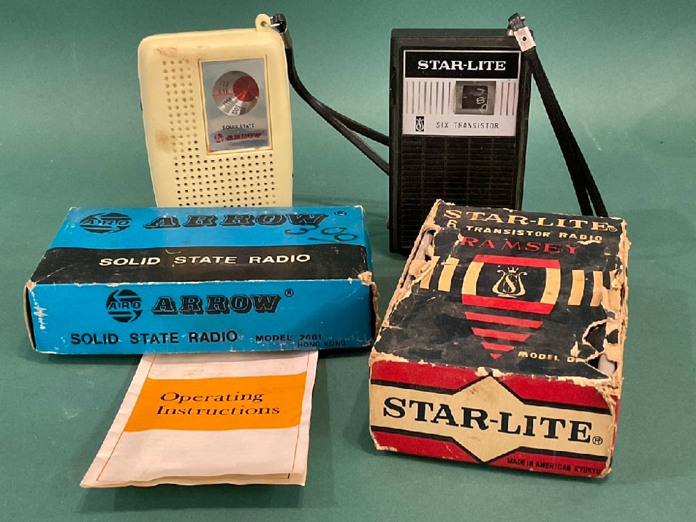 Star-Light Ramsey DP118 Transistor Radio & Arrow 2601 - Solid State Radio w/ Boxes (1 of 4)
