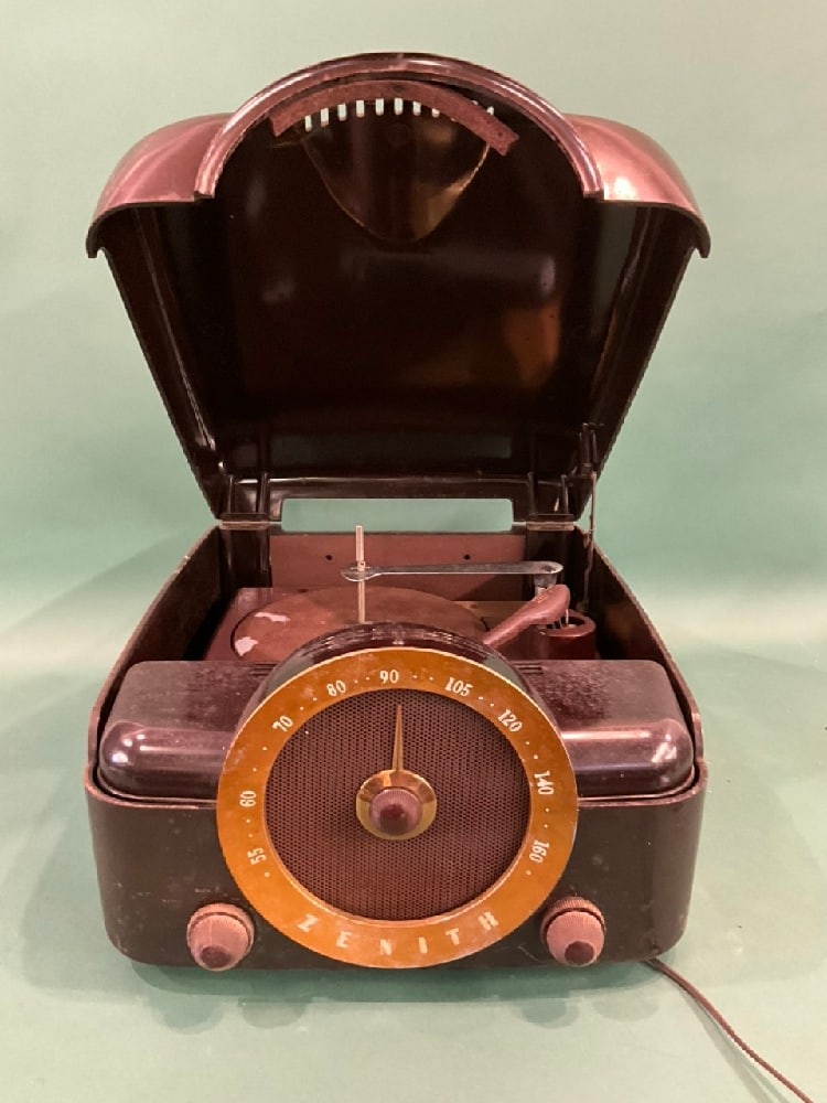 1953 Zenith Cobra-Magic Bakelite Record Player Radio H664 (1 of 7)