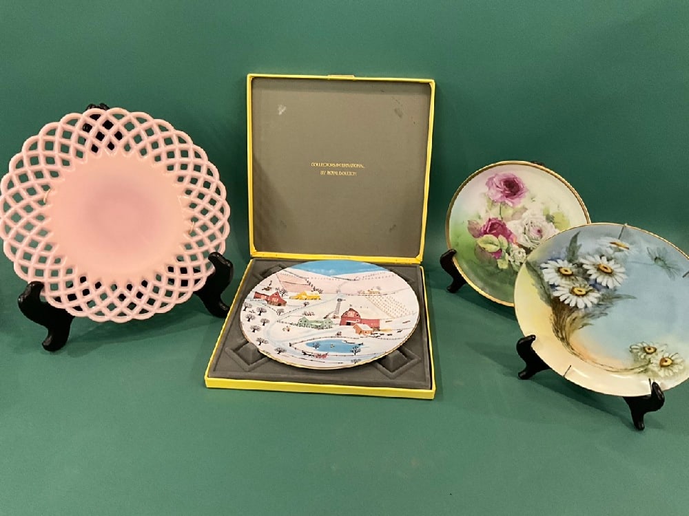 (4) Porcelain Plates - Royal Doulton, Bavaria MZ Plate Signed Becker, Fenton, Vienna Signed P. (1 of 7)