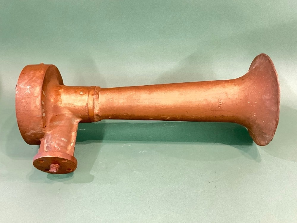 Huge Solid Brass Leslie Tyron 200 Solid Brass Train Locomotive Horn (1 of 10)