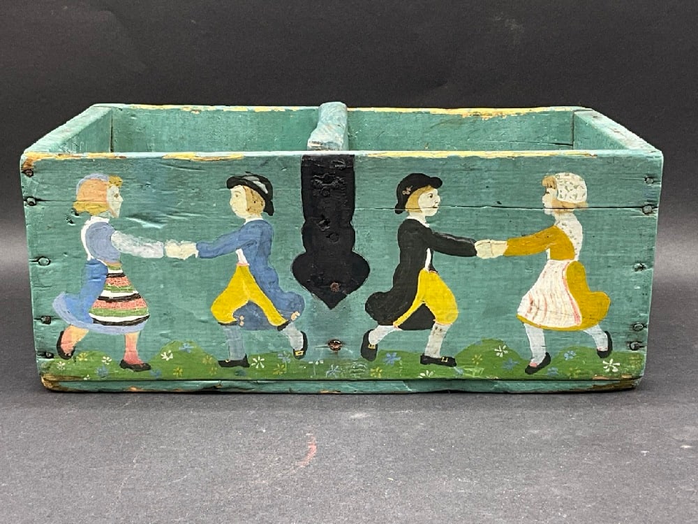 Peter Hunt Style Folk Art Wooden Box (1 of 7)