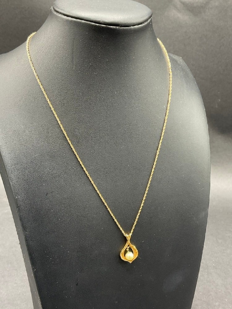 14K Yellow Gold Necklace with Pearl (1 of 5)