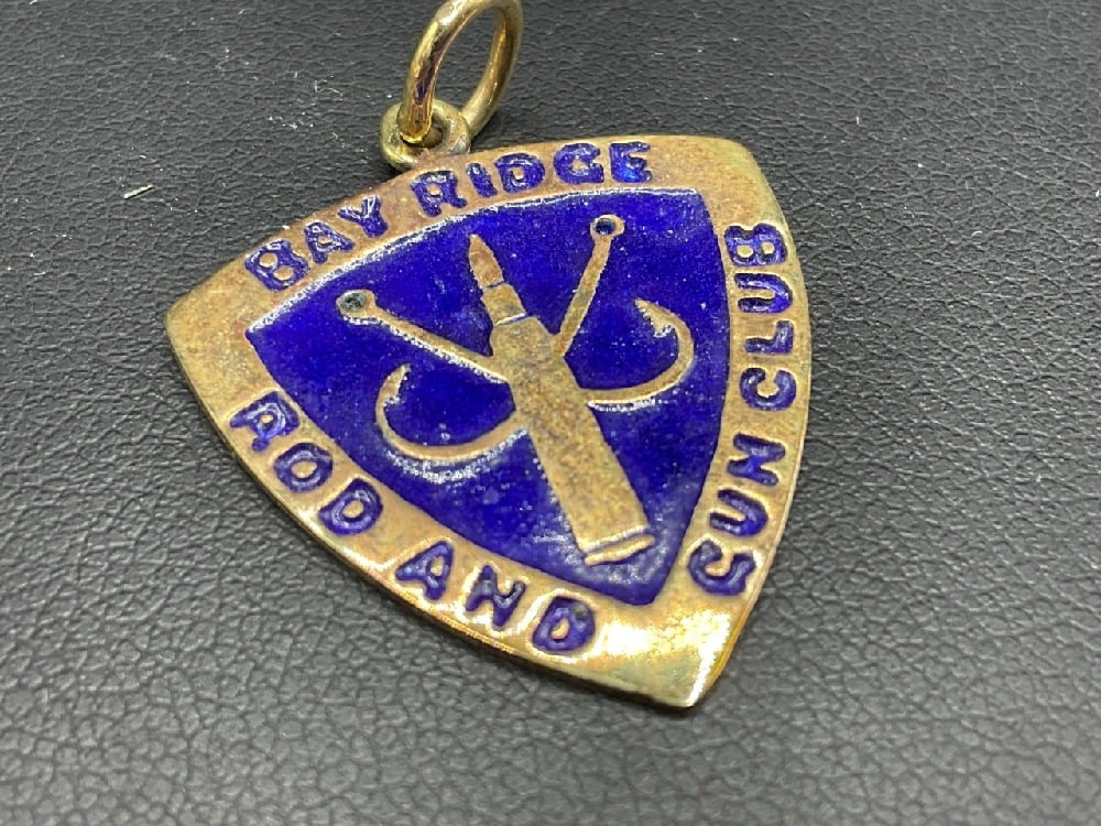 14K Yellow Gold Enameled Bay Ridge Brooklyn Medal or Fob: 14K Yellow Gold Enameled Bay Ridge Brooklyn Medal or Fob. The Bay Ridge Rod and Gun Club. Total weight: 5.2 grams