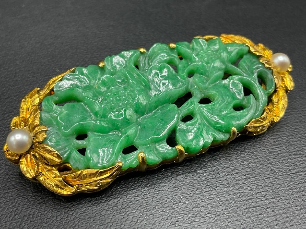 Vintage Tiffany and Co. 18K Yellow Gold Carved Chinese Jade Brooch (1 of 6)