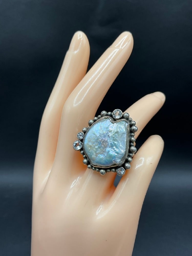 The Dreamer Artisan Sterling Silver Ring: The Dreamer Sterling Silver Ring.Size 8 20.7 grams.