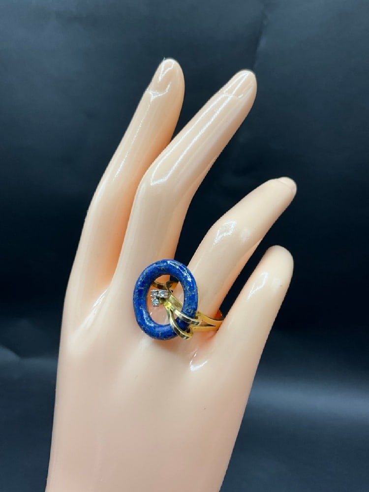 14K Blue Lapis and Diamond Ring: 14K Blue Lapis and Diamond Ring.Size 8.Total weight: 6.6 grams.