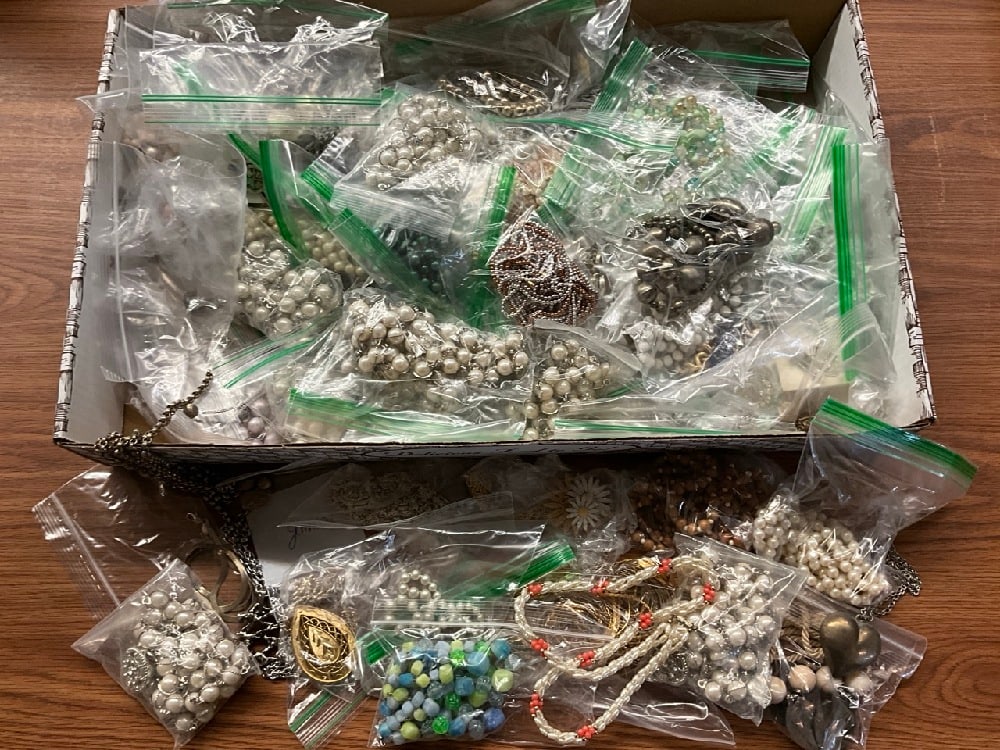 Large Lot of Bagged Costume Jewelry - Mostly Necklaces (1 of 4)