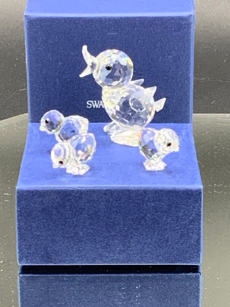 Swarovski Crystal Drake Duck with Babies Figurines (1 of 3)