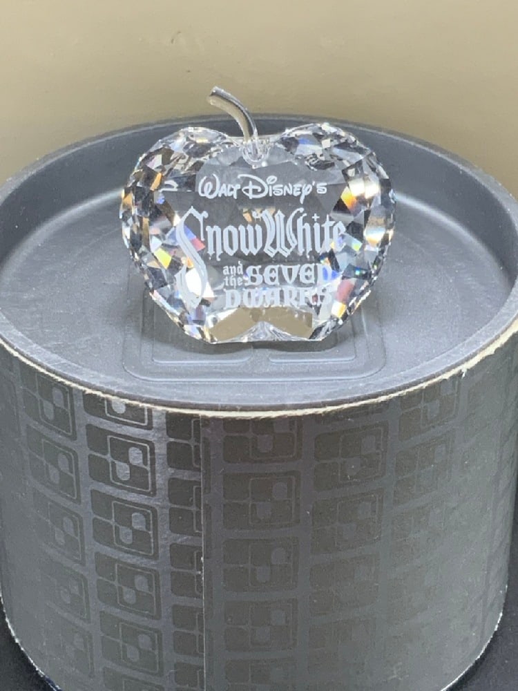Swarovski Crystal Disney Snow White Title Plaque (1 of 4)